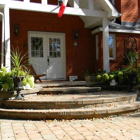 Maple Woods Casselman Exterior photo
